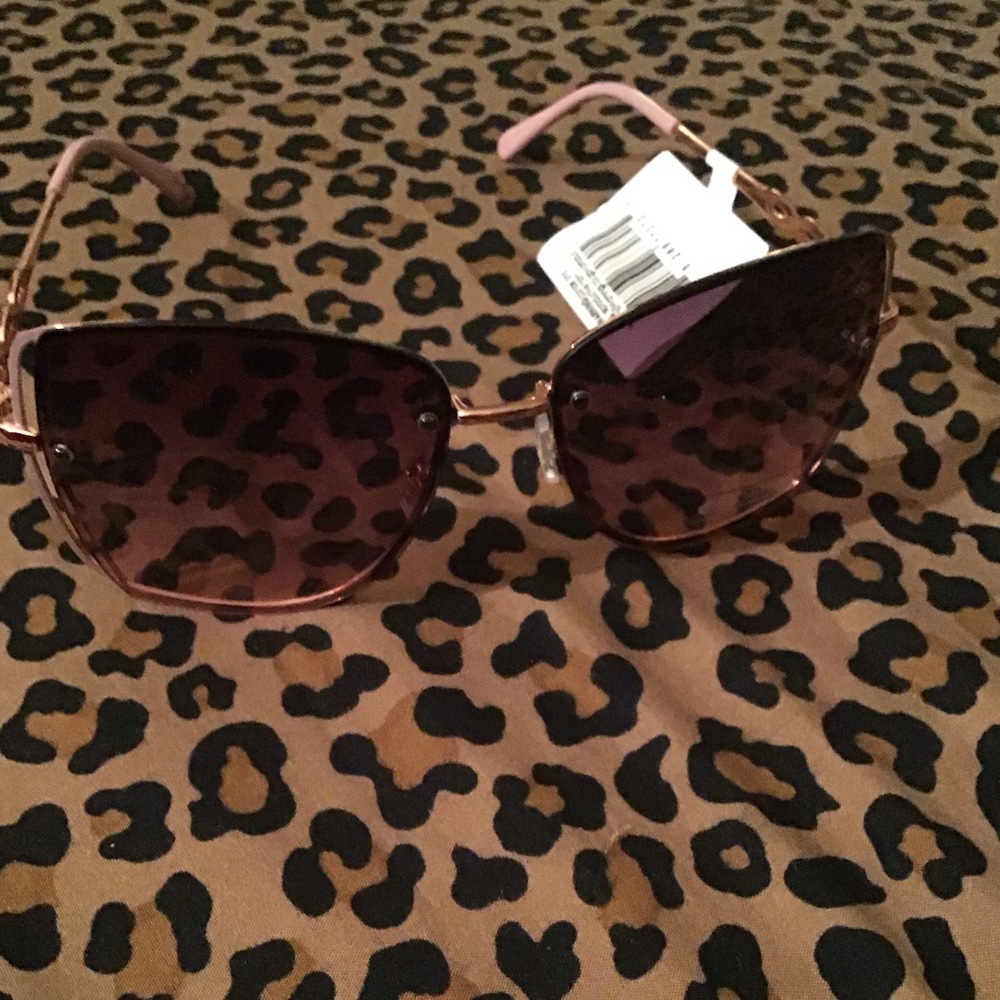 🔴Roca wear sunglasses🔴